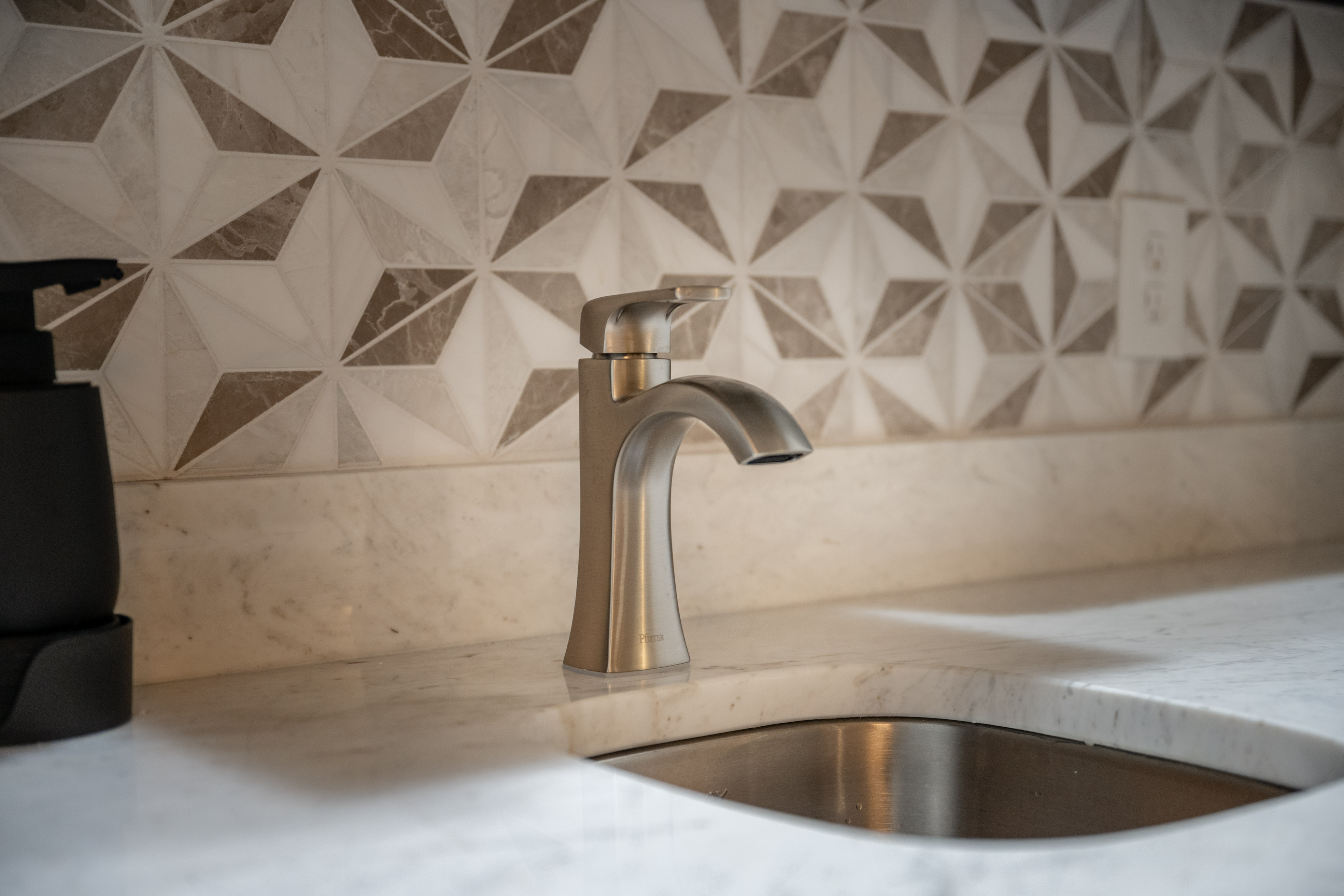 1021 Ridge Terrace image 47